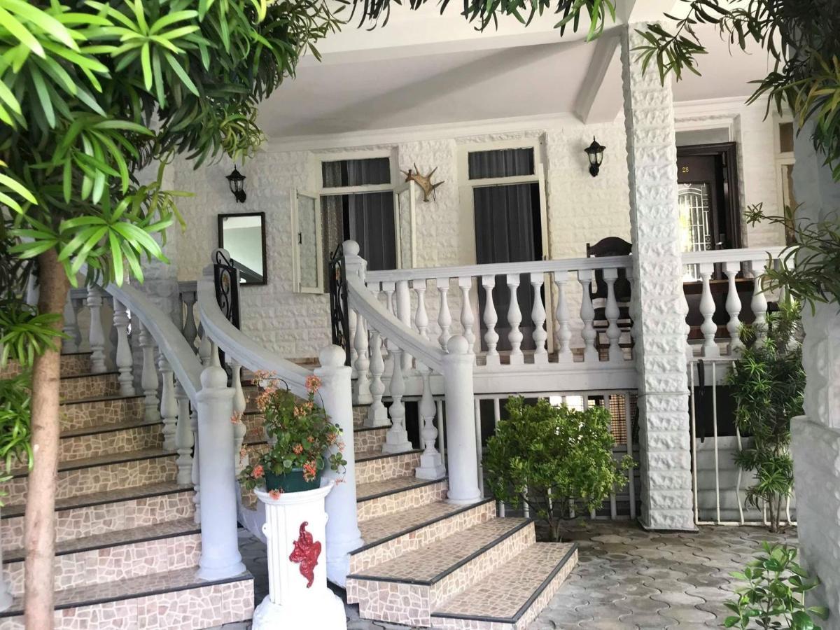 Twins Guest House By Black Sea Kobuleti Zewnętrze zdjęcie
