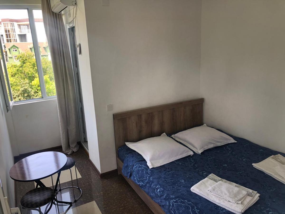 Twins Guest House By Black Sea Kobuleti Zewnętrze zdjęcie