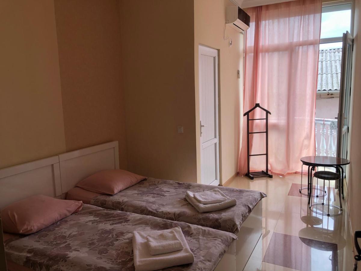 Twins Guest House By Black Sea Kobuleti Zewnętrze zdjęcie