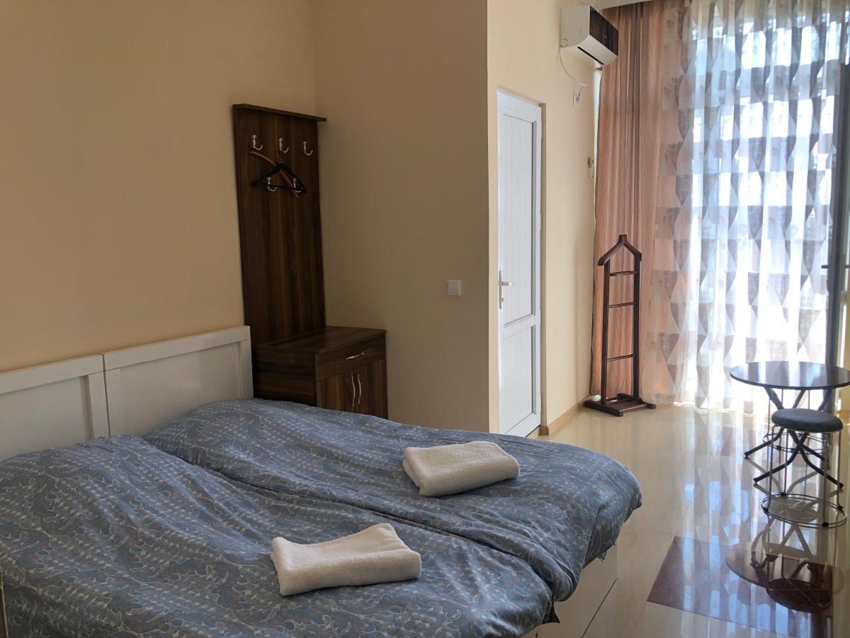 Twins Guest House By Black Sea Kobuleti Zewnętrze zdjęcie