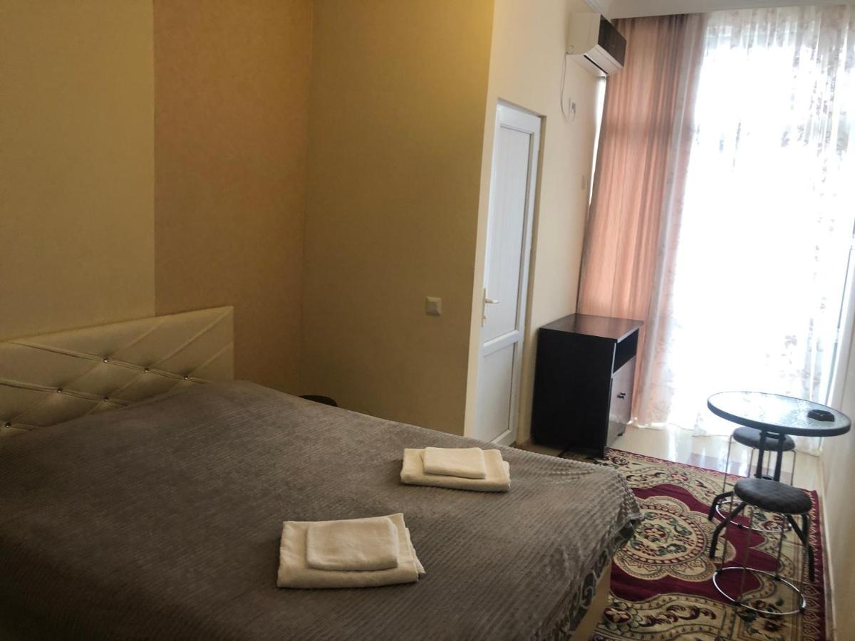 Twins Guest House By Black Sea Kobuleti Zewnętrze zdjęcie