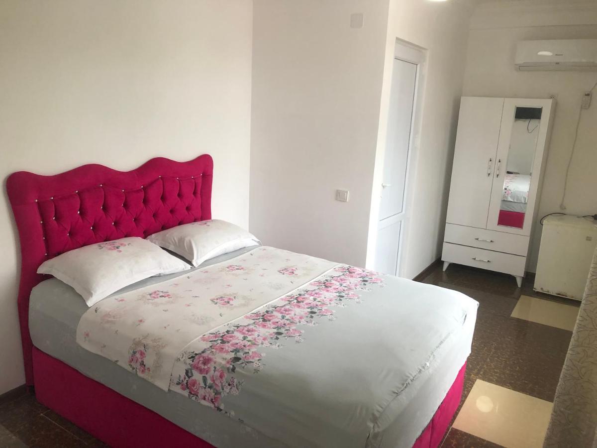 Twins Guest House By Black Sea Kobuleti Zewnętrze zdjęcie