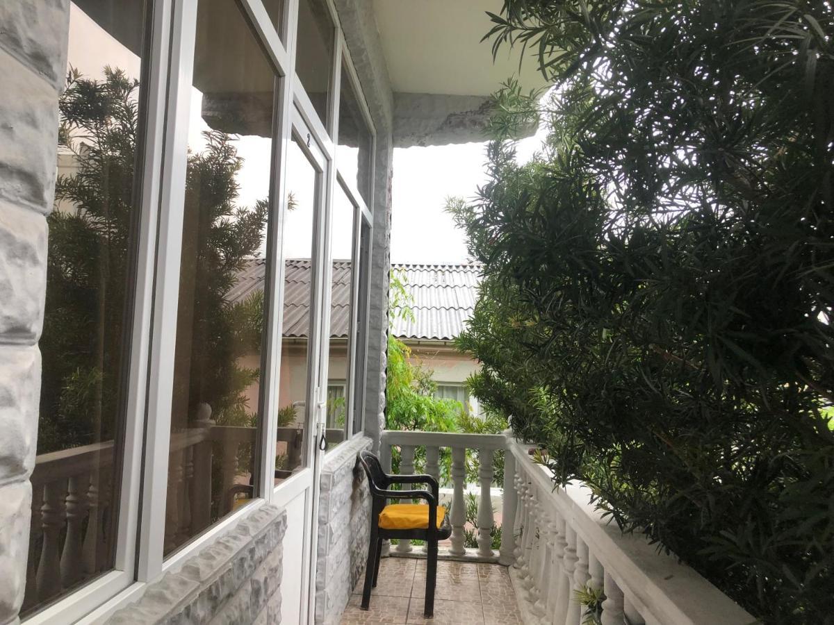 Twins Guest House By Black Sea Kobuleti Zewnętrze zdjęcie