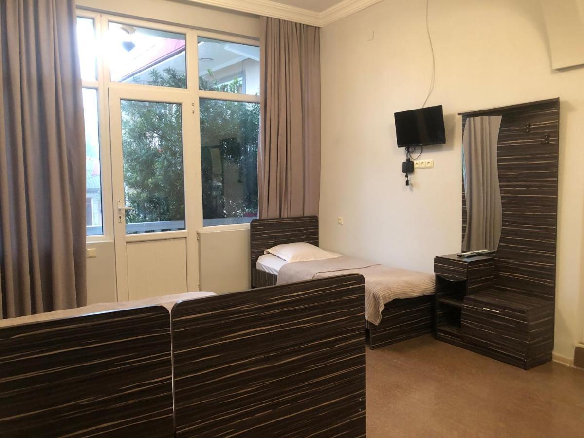 Twins Guest House By Black Sea Kobuleti Zewnętrze zdjęcie