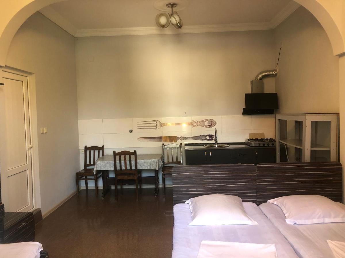 Twins Guest House By Black Sea Kobuleti Zewnętrze zdjęcie